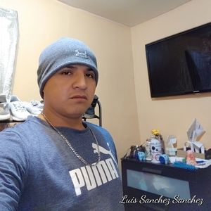 Meet your Posher, Luis sanchez